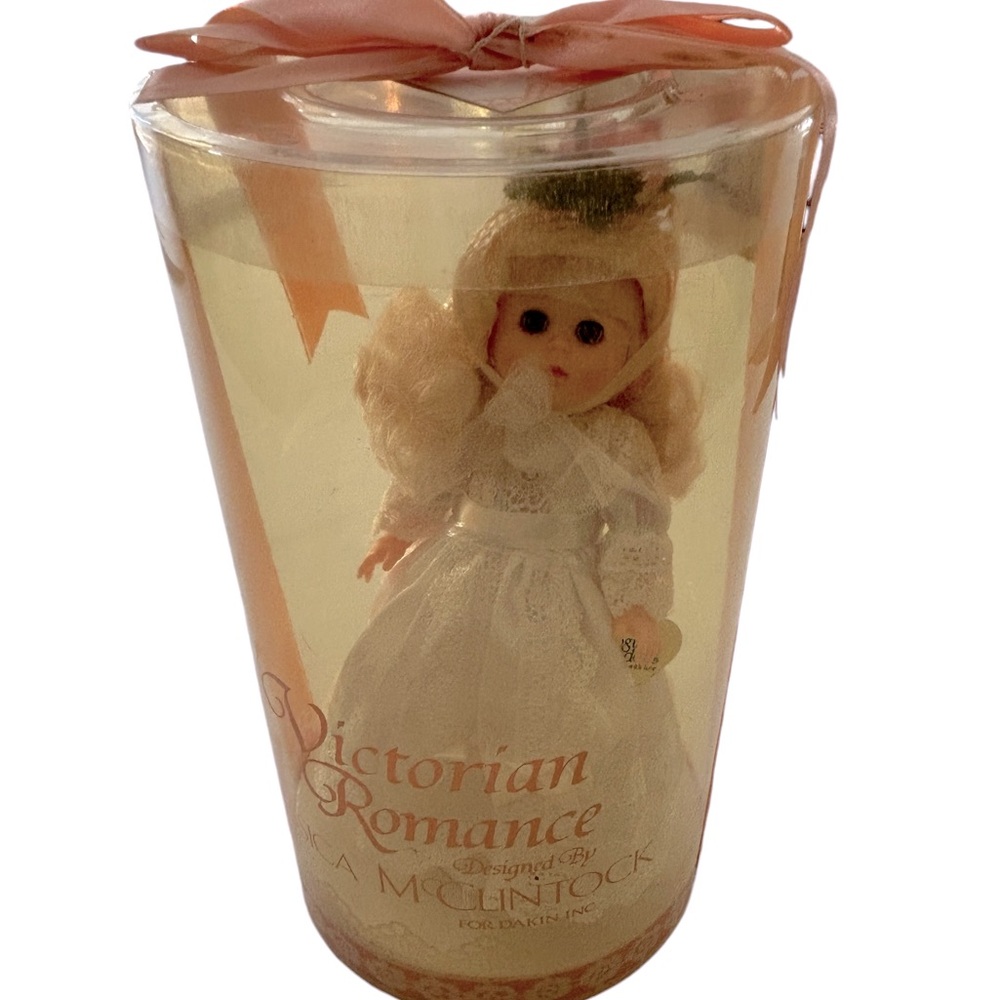 Victorian Romance 8" Doll w/Tag Designed by Jessica McClintock Dakin Vogue NOS